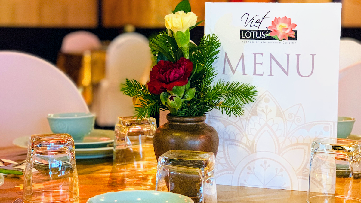 Banner Viet Lotus 03